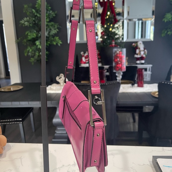 GUESS Fuchsia Shoulder Bag - Picture 3 of 8